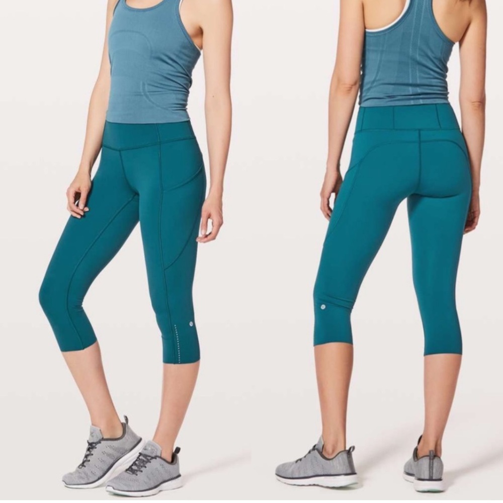 Lululemon Fast & Free Crop II Leggings Size 4 Dark Uniform Blue